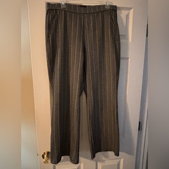 Lee Pants - Like new Lee pull on wide leg dress pants. Size Large. $10